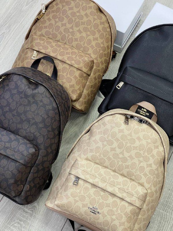 Рюкзак Coach — из натуральной кожи