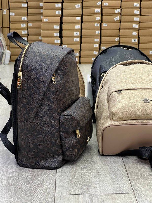 Рюкзак Coach — из натуральной кожи